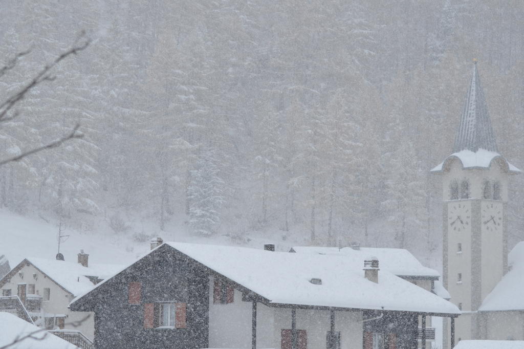 Haus Alpenperle Lägenhet Saas-Almagell Exteriör bild