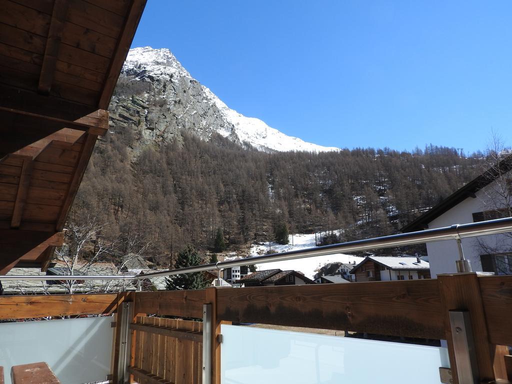 Haus Alpenperle Lägenhet Saas-Almagell Exteriör bild